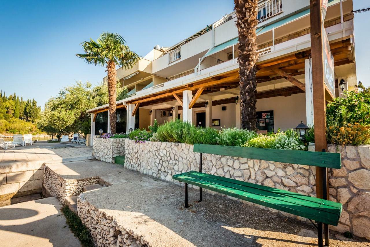 Apartments Galeb Blace Dış mekan fotoğraf