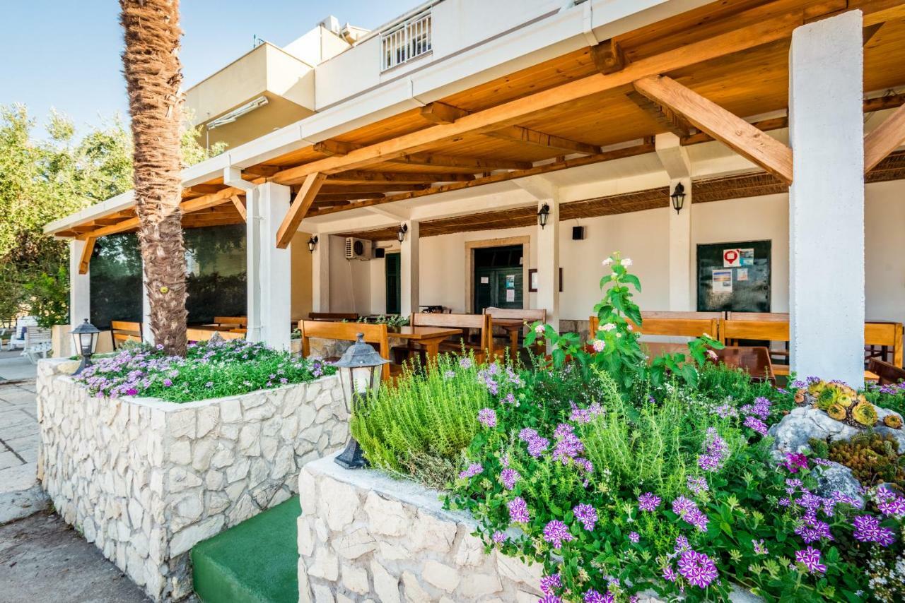 Apartments Galeb Blace Dış mekan fotoğraf
